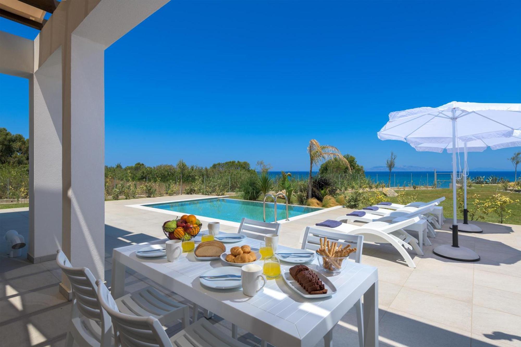 Panaxia Villa *